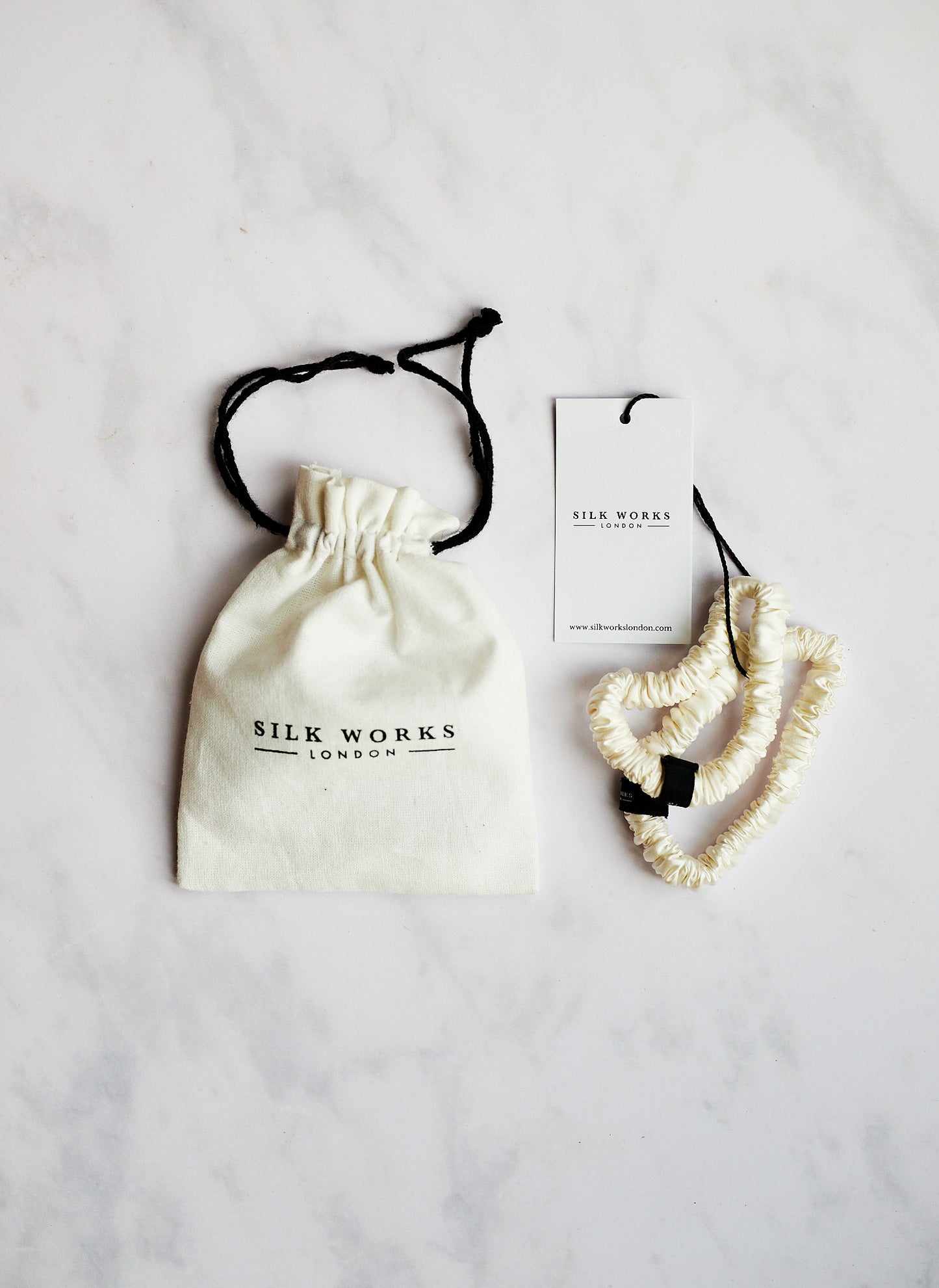 SILK HAIR SCRUNCHIES